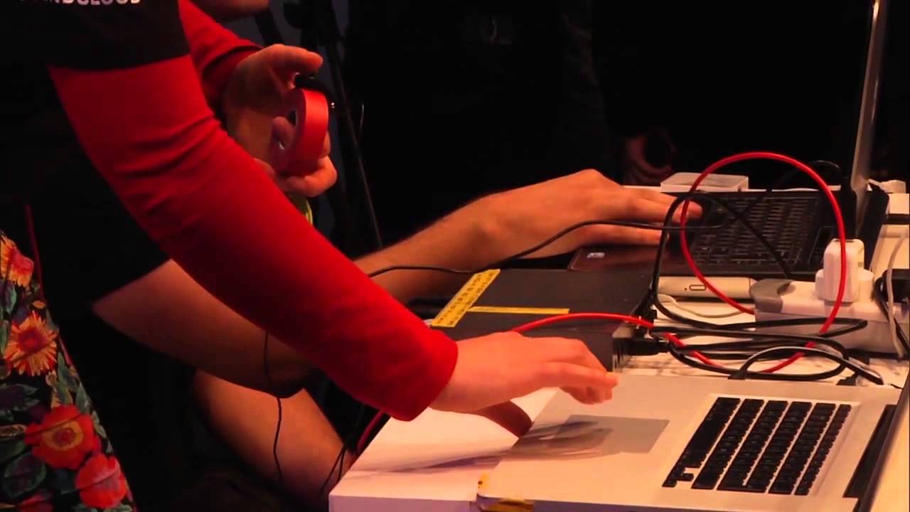 #MTFScandi Laura Kriefman & Phill Tew - Space Cowboy Electronic LED Snood Hack Presentation