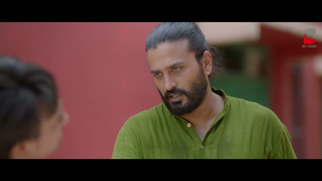 মেয়েদেরকে খারাপ নজরে দেখলে, এমনই শাস্তি পাওয়া উচিত!