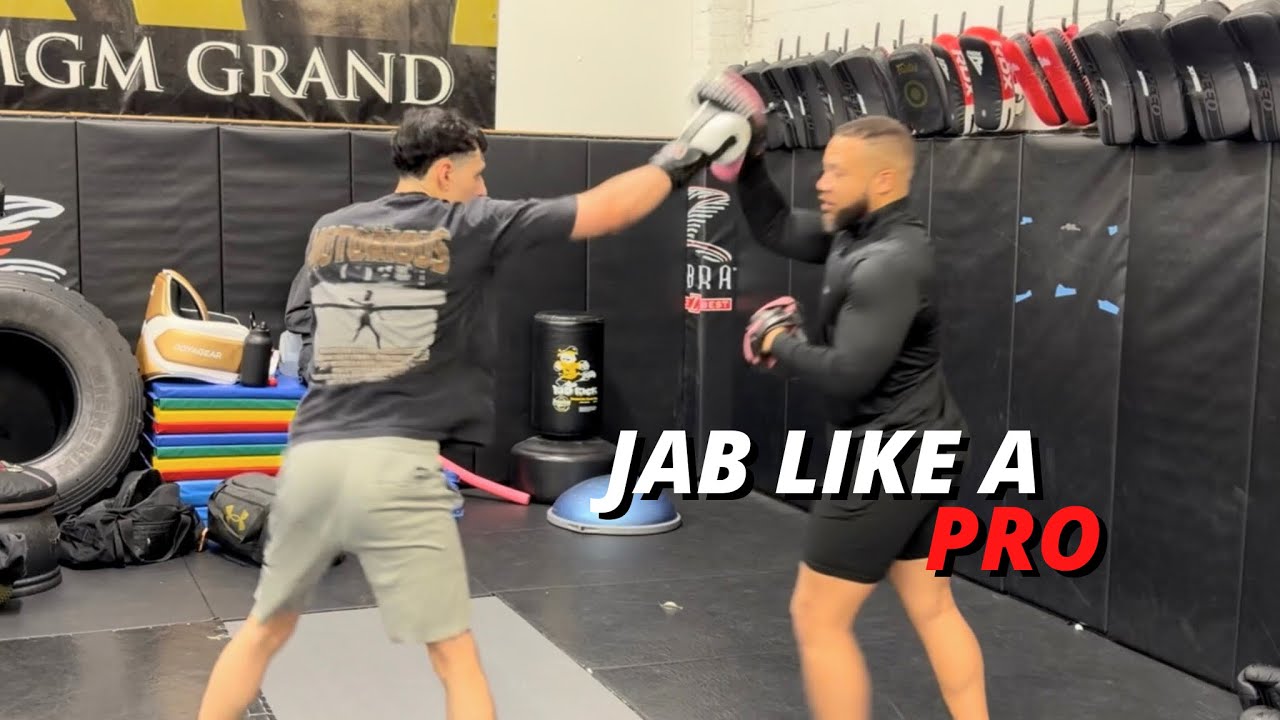 How Pro Boxers Jab to Control The Fight and Set Up Counters