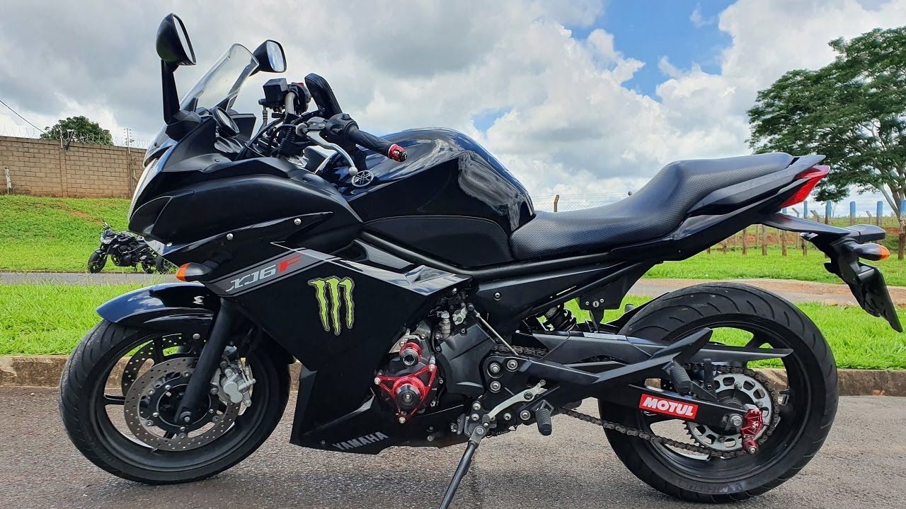 XJ6 F - OPINIÃO, PREÇO, CONSUMO, TESTE RIDE, RESENHA E FICHA TÉCNICA