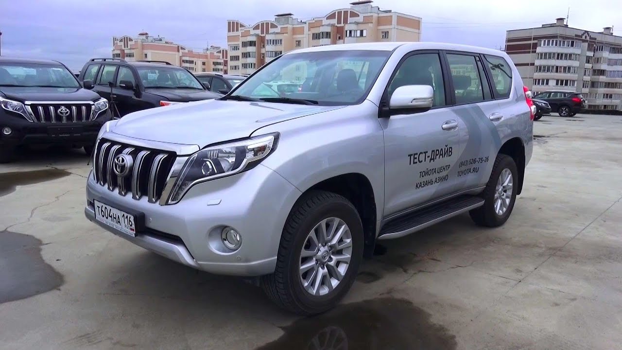 2015 Toyota Land Cruiser Prado. Start Up, Engine, and In Depth Tour.