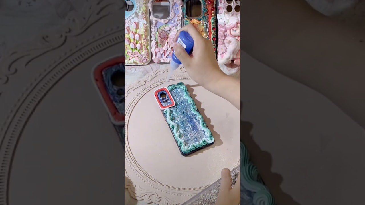 How to DIY Phone Cases with Cream Glue