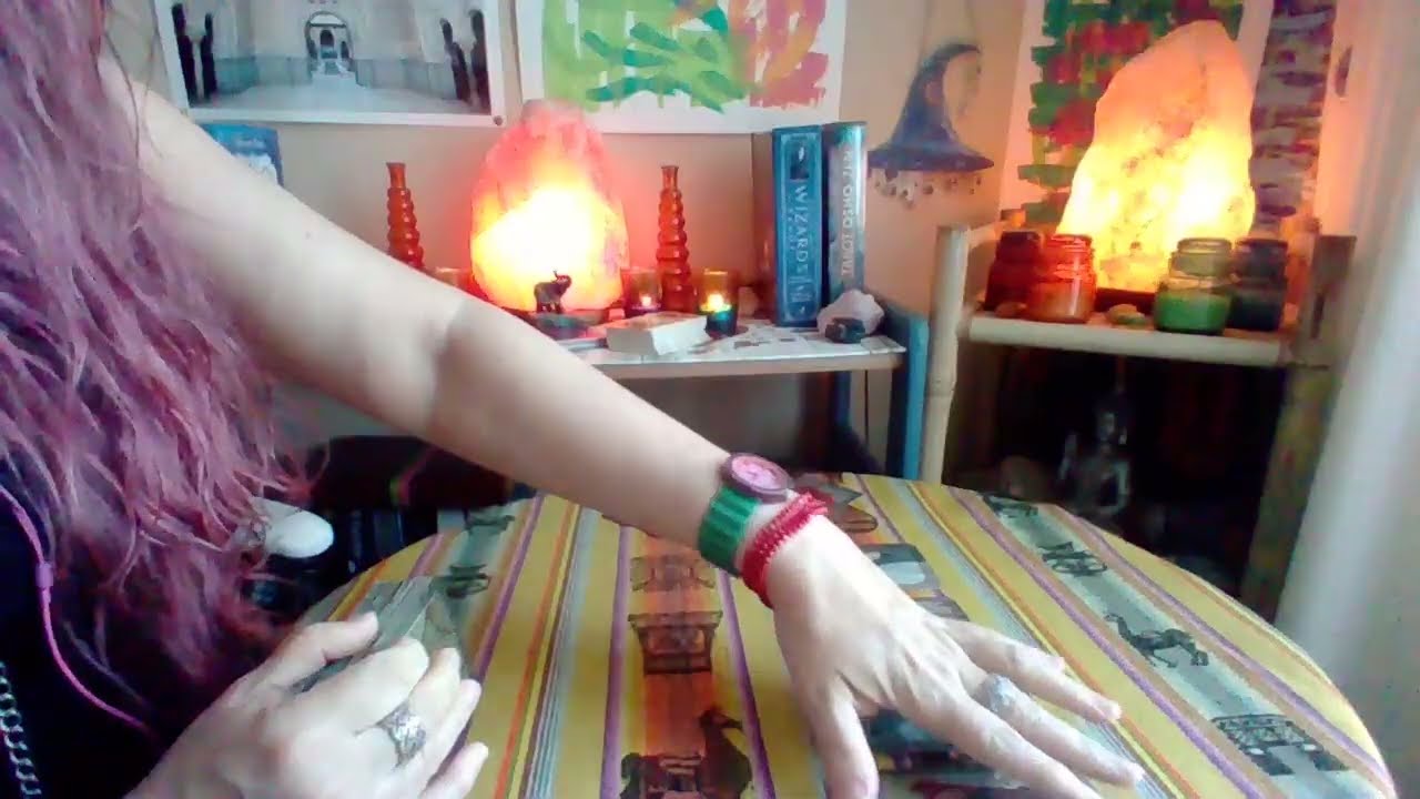 ACUARIO!!🔮Sueltas personas controladoras, asfixiantes!! El amor está en espera de esta liberación!!