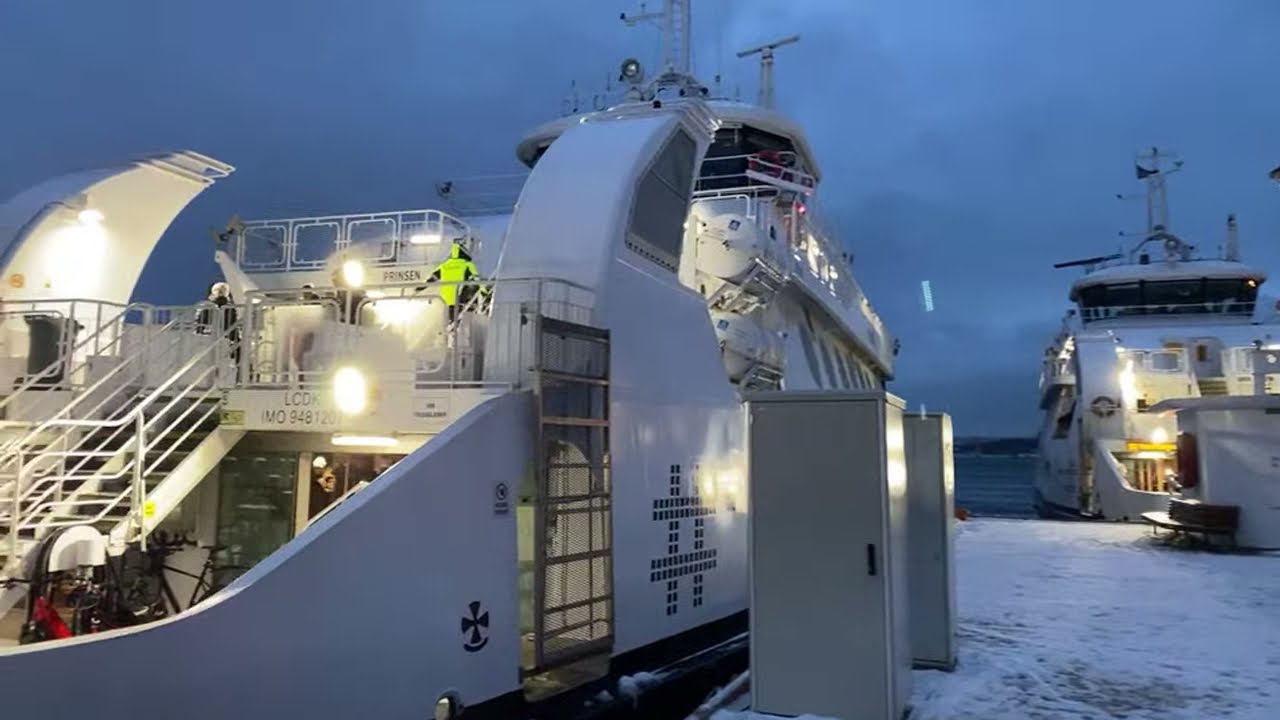 NORWAY OSLO LIVE STREAM 🇳🇴🇳🇴 SNOWY MORNING DECEMBER 2021