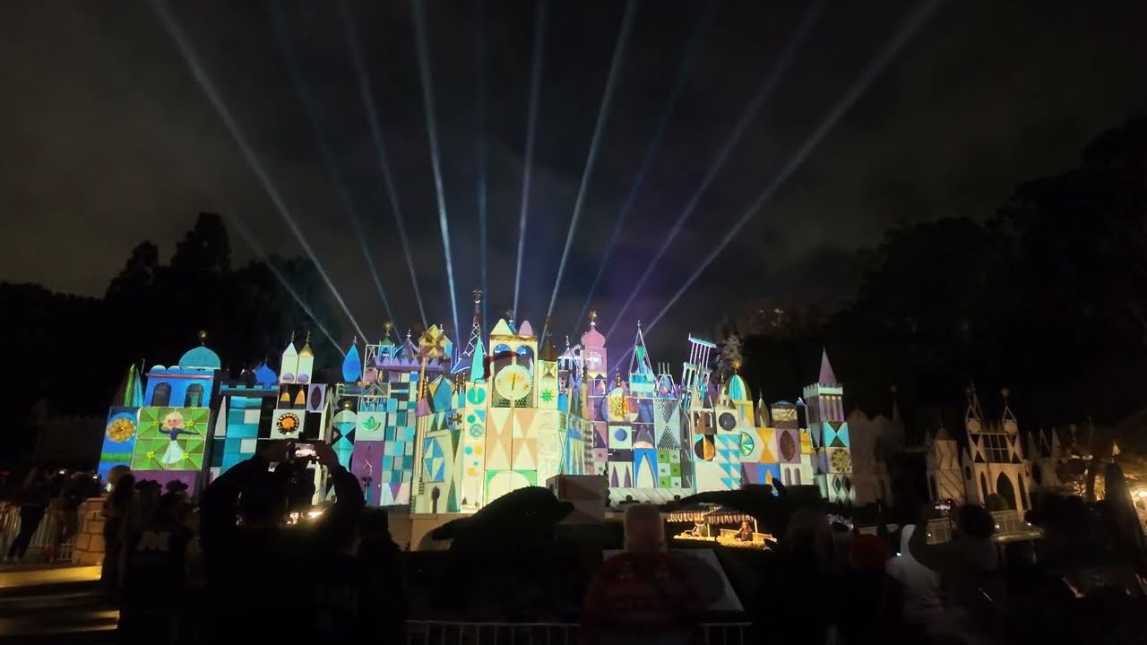 Disneyland Small World   Tapestry of Happiness - November 2025