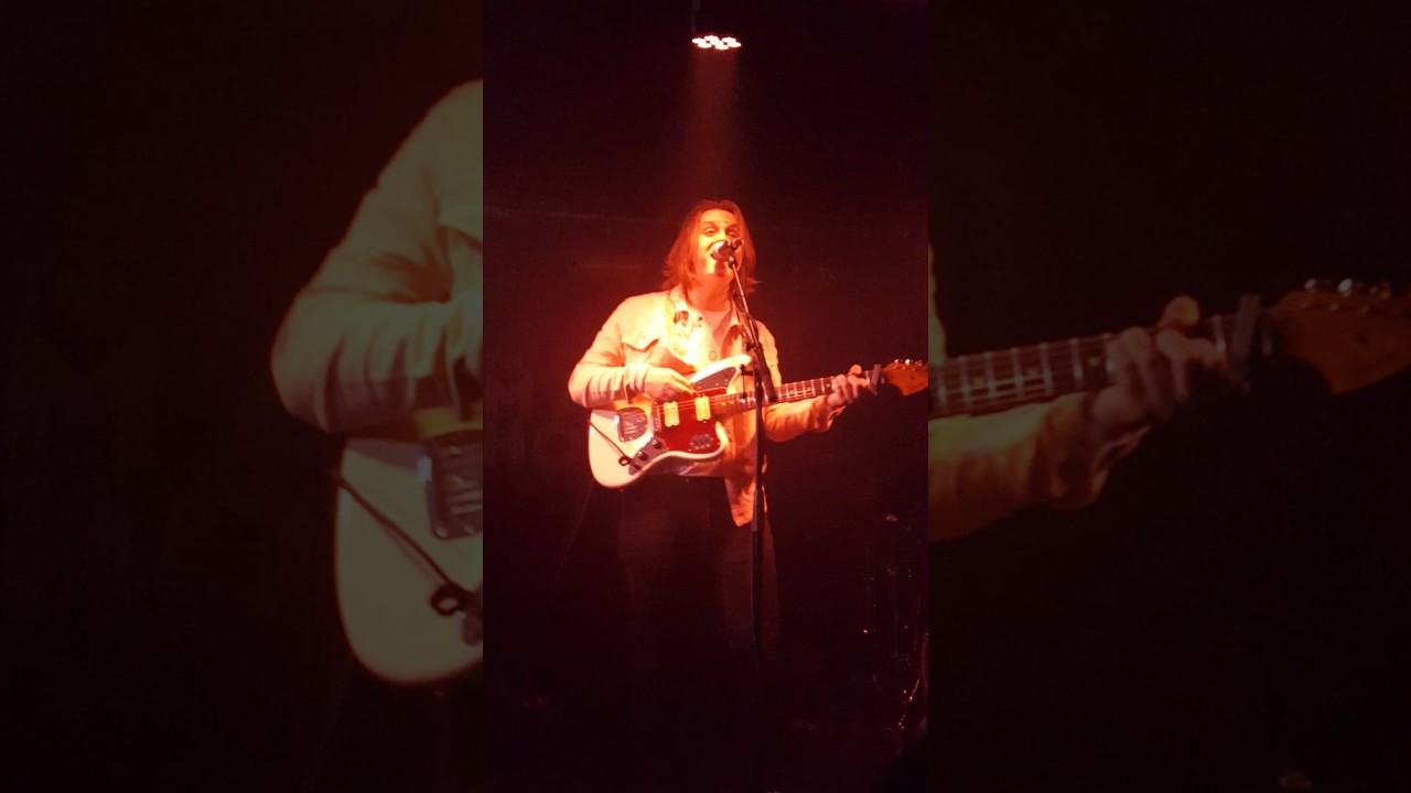 Lewis Capaldi (Something In The Water)