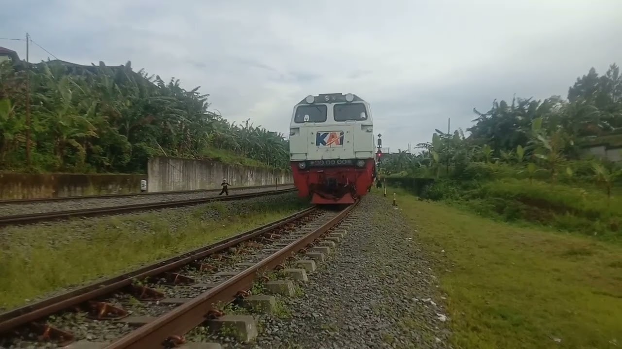 KA PANGRANGO 224A BOGOR-SUKABUMI CC206 13 70 DIPO INDUK CPN