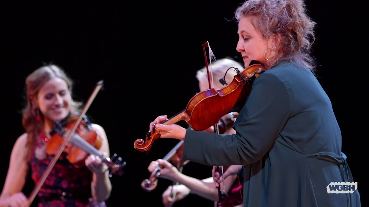 Christmas Celtic Sojourn: Three Fiddles and a Cello!