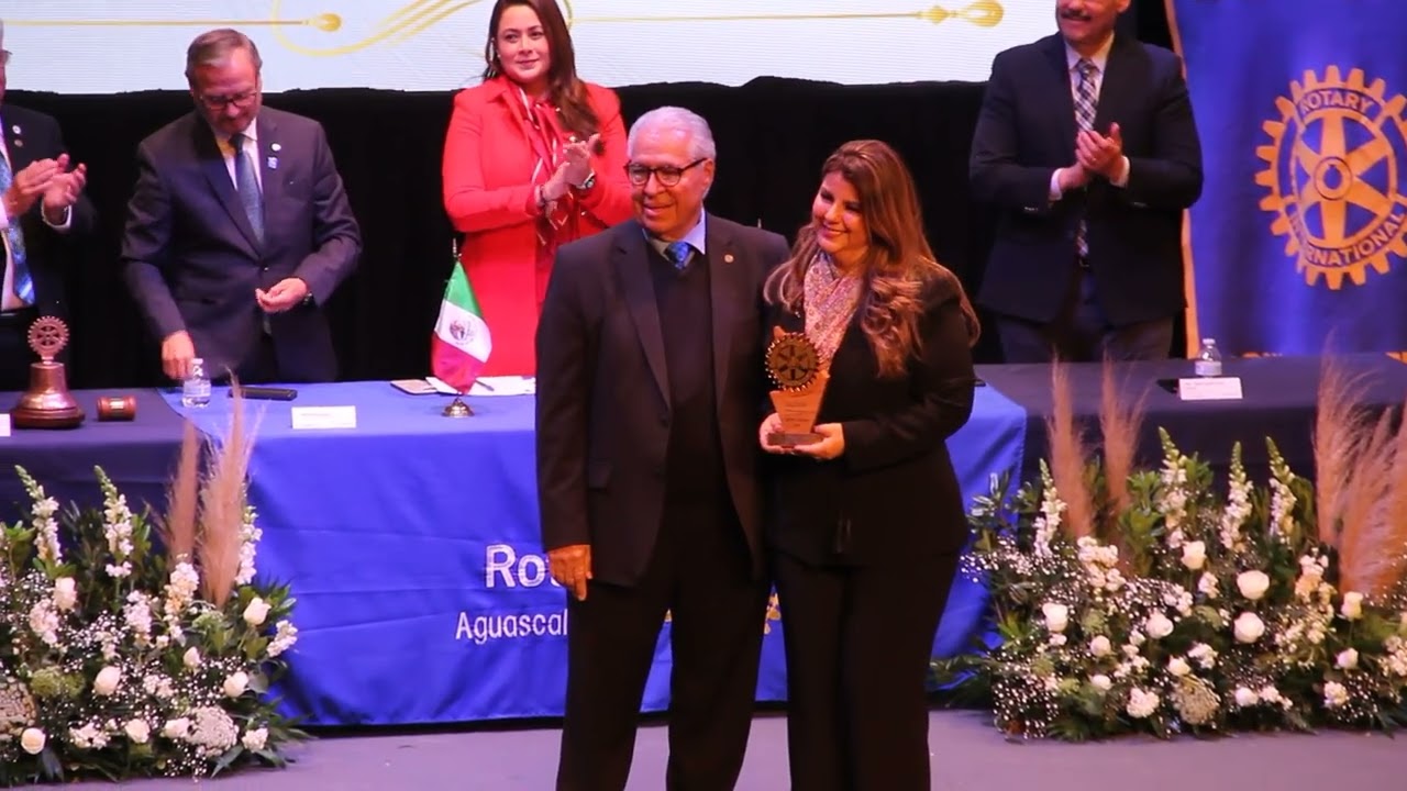 Reconocen a ciudadanos ejemplares en entrega de los Premios “Gente Buena”