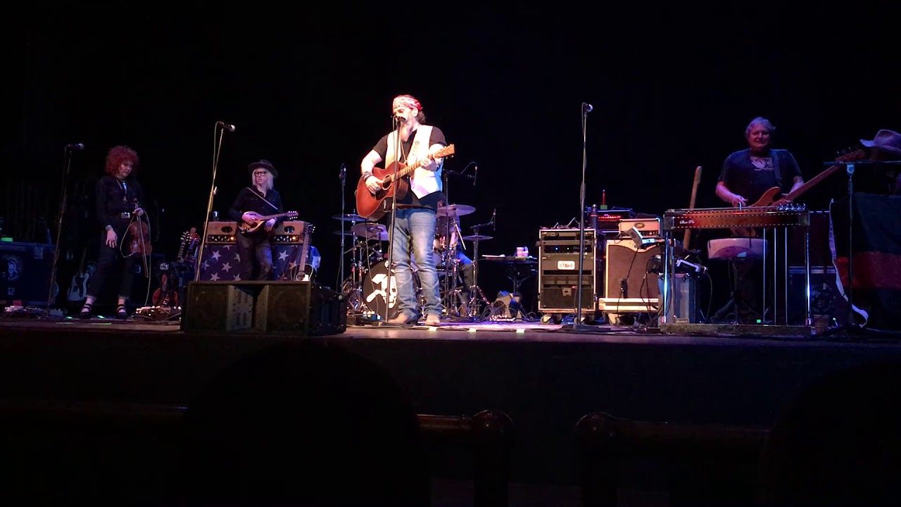Steve Earle and The Dukes - Nothing But A Child (with backstory) - LiVE