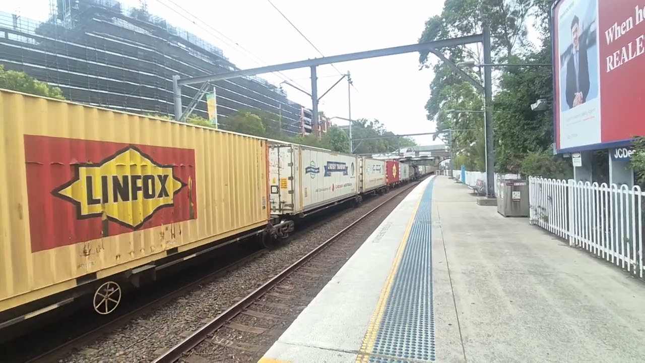 NR103   15   4   going   thru   Meadowbank   Station   in   October   2025