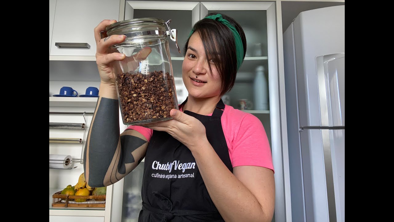 GRANOLA DE CHOCOLATE | CHUBBY VEGAN