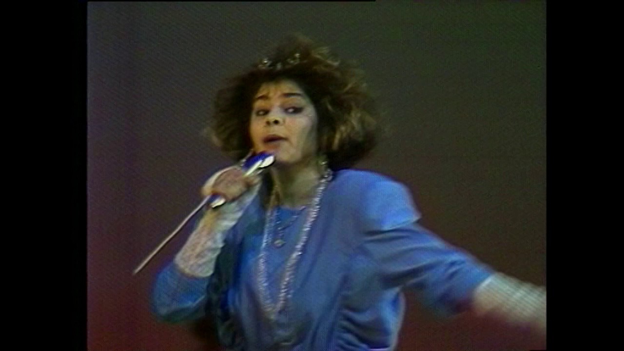 Ayg&uuml;n Kazımova - Yarım eşitsin məni (Bakı Payızı 1988)