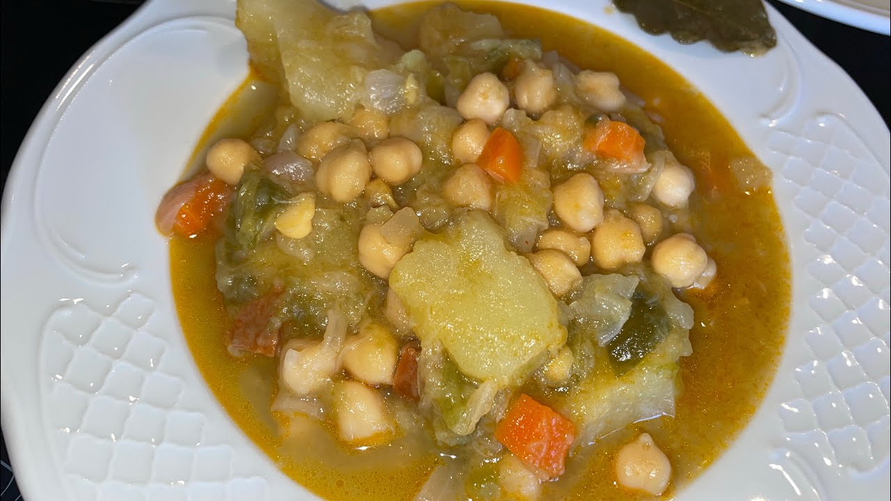 GARBANZOS CON BERZA