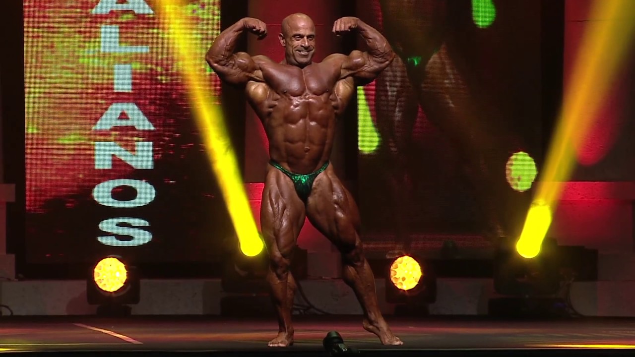 2015 Arnold Classic: Michael Kefalianos Posing Routine