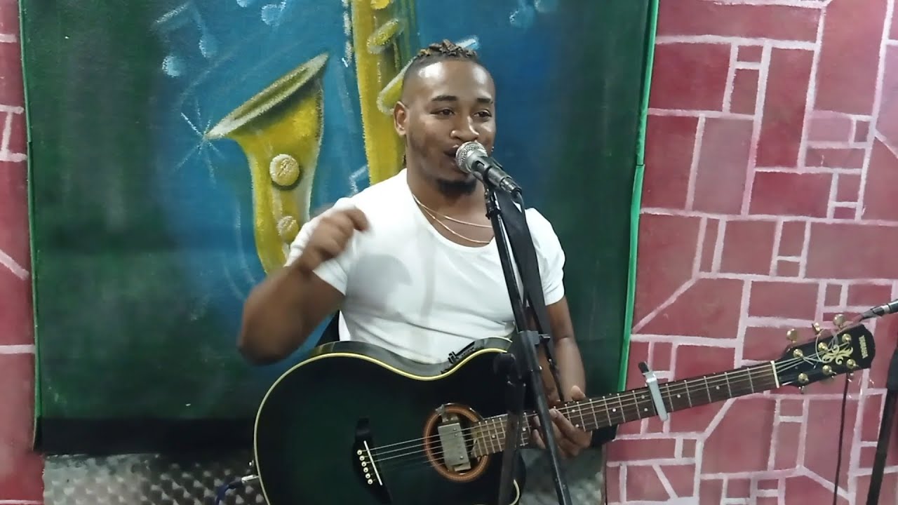 Con Lo Mio (En Vivo) - Melody Sants