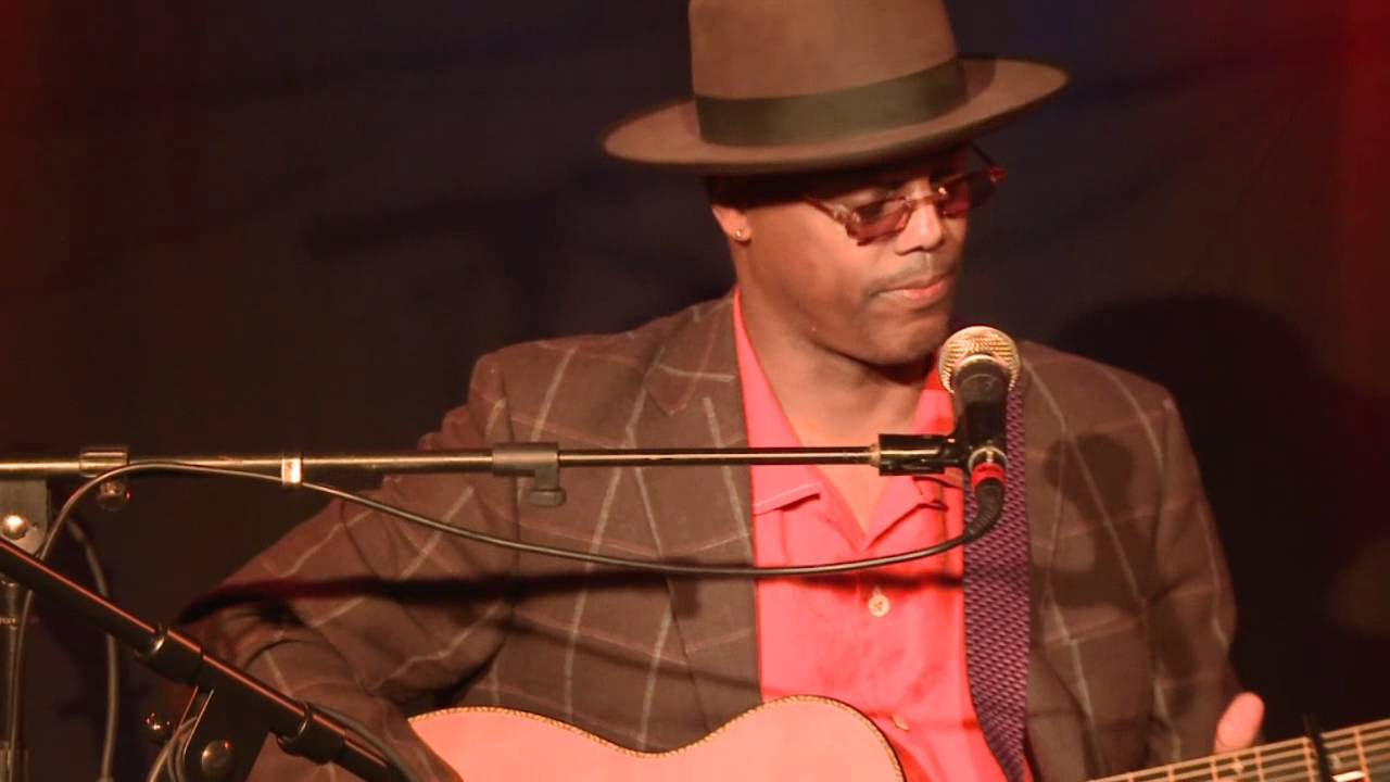 Eric Bibb Acoustic Guitar Performance 'Saucer 'n' Cup' | ELIXIR Strings