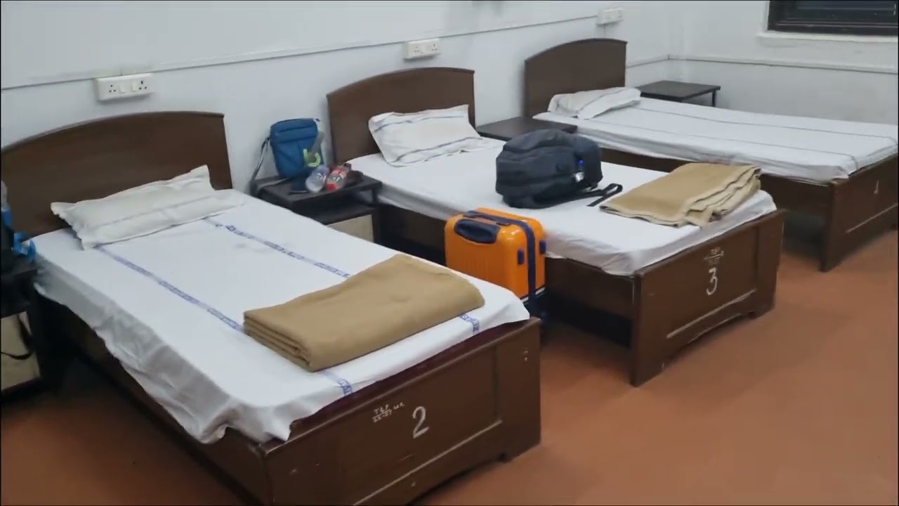 Surat Railway Station Dormetry Detail Vlog Surat Station Dormatry Video #surat 