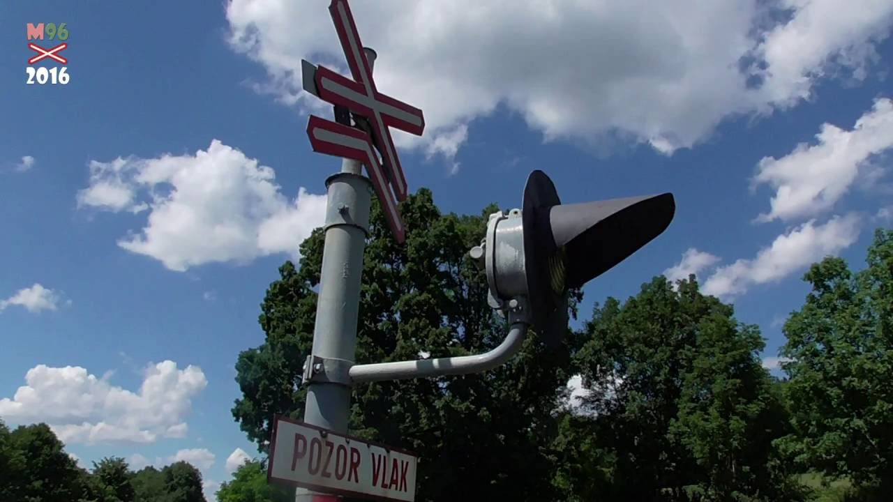 Železniční přejezd (mech. závory + SSSR) Nemilkov [P921] - 20.7.2016 / Czech railroad crossing