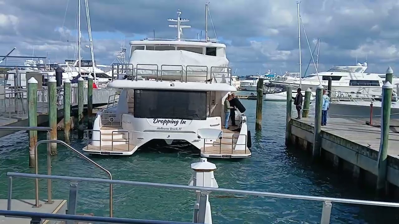Noooo Problem MON, Docking a Giant Catamaran 