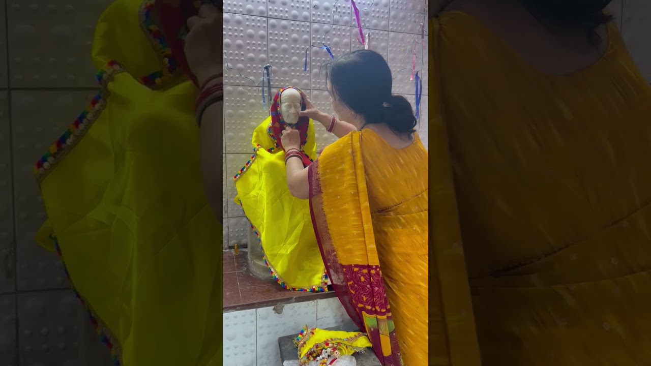 Sai Baba ke Udyapan pe Snaan or Shringar