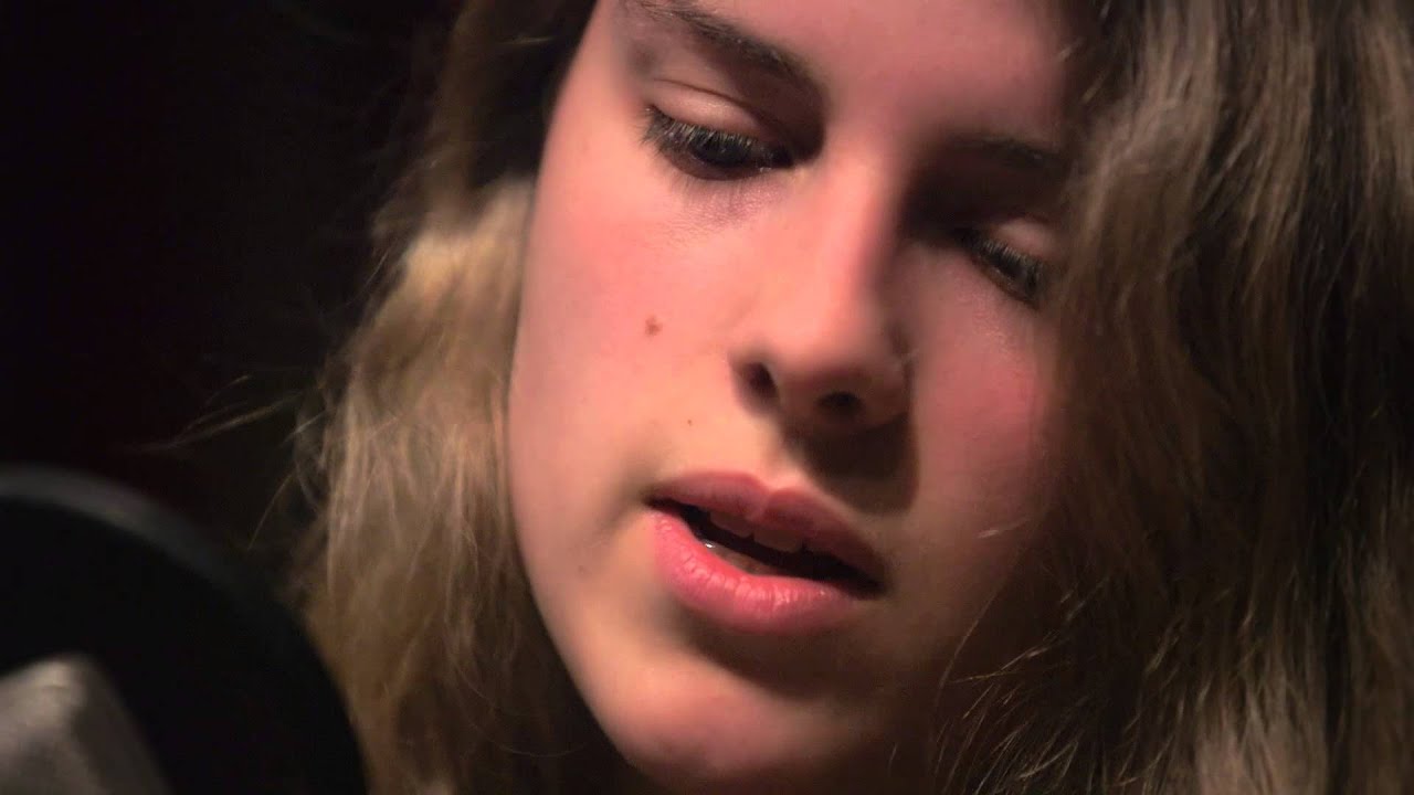 Marika Hackman - Bath Is Black | The Wild Honey Pie Buzzsession