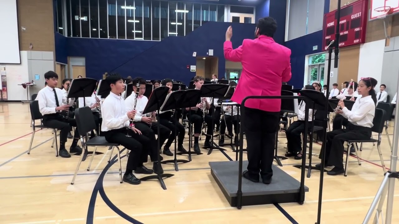 Alex Li played clarinet with Odle Band - Barbie Girl ( woodwind)