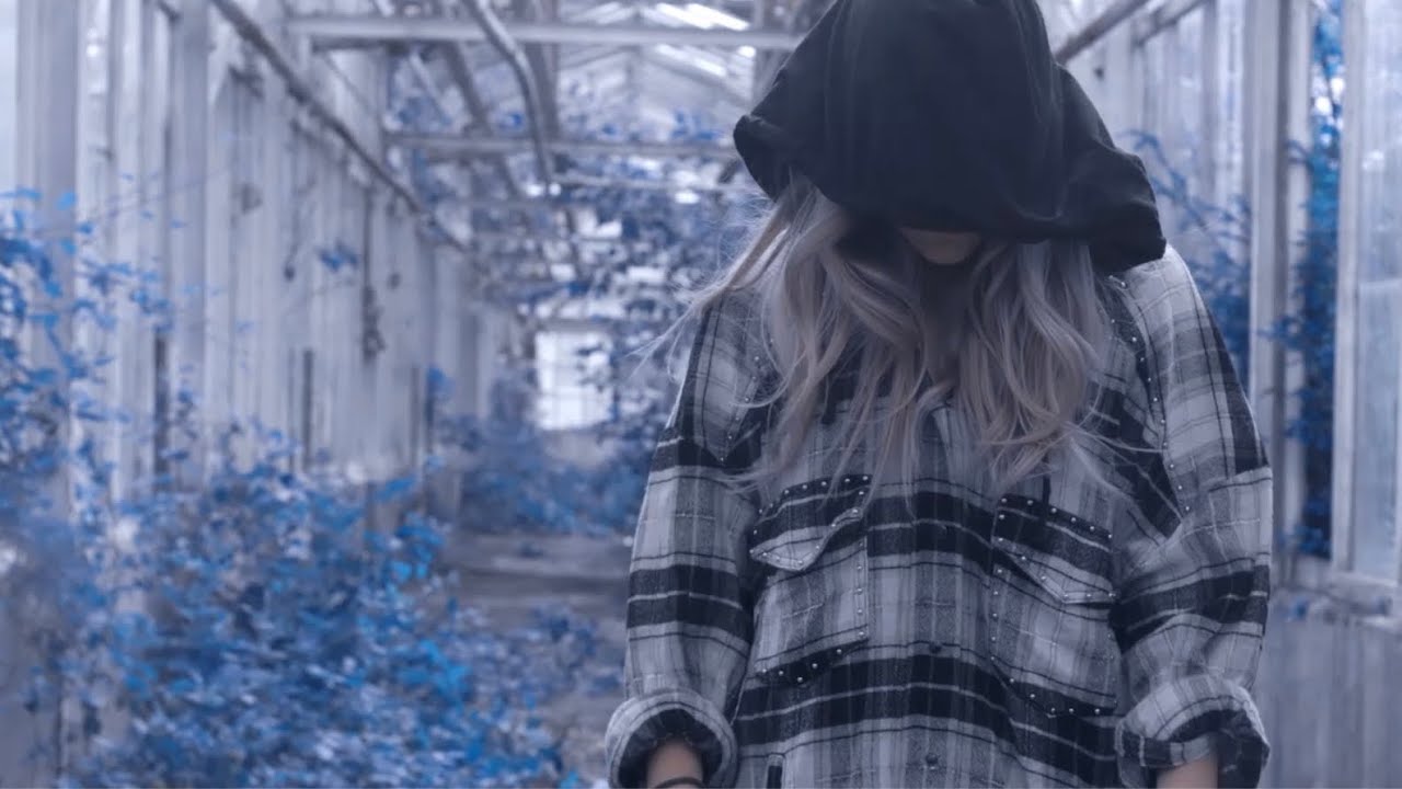 Angie - HASARD (clip officiel)