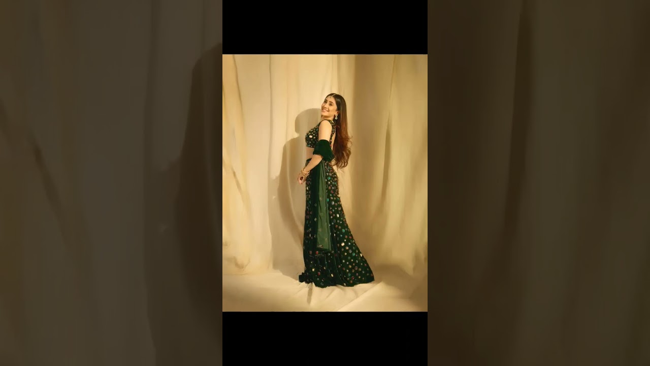 Shivangi Joshi looking beautiful 😍😍😍😍