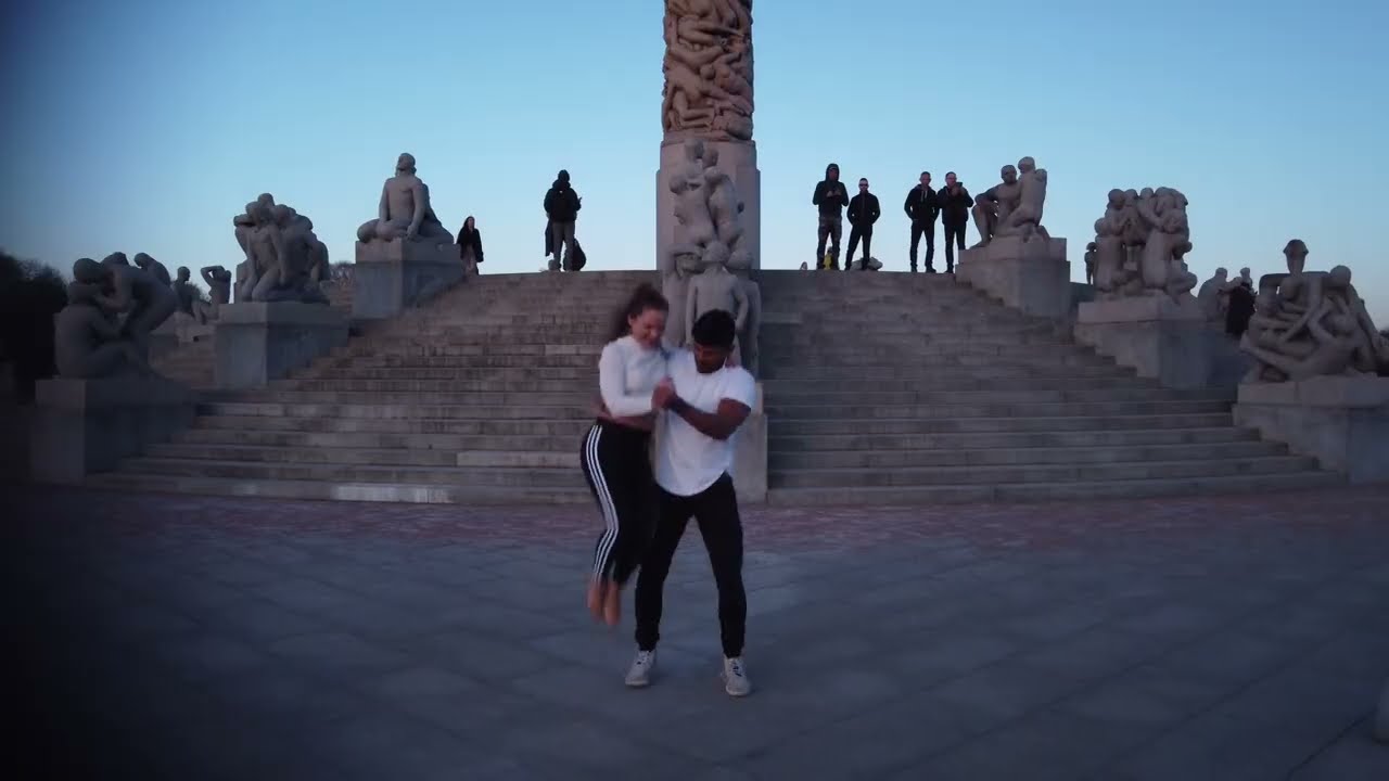 Salsa in Vigelansparken Oslo. Mathilde Breen & Cesar Acevedo