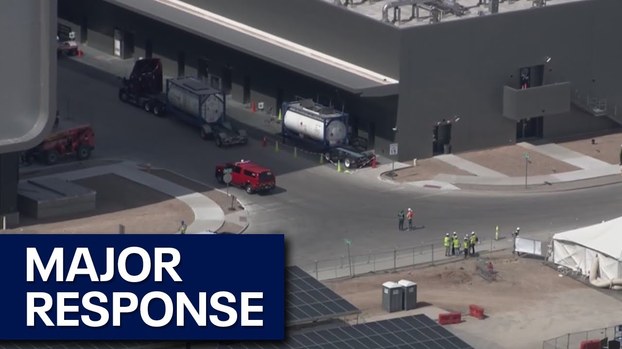 Explosion in north Phoenix injures worker