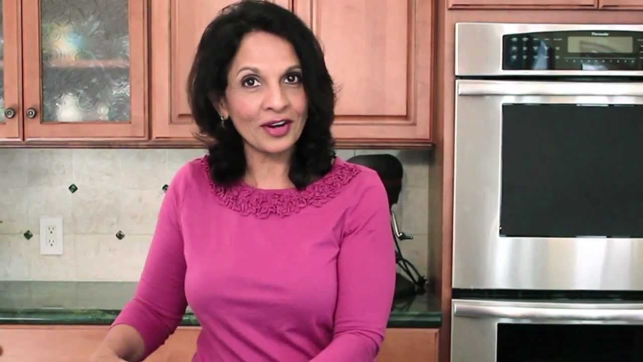How to Make Aloo Gobhi (Oven Roasted Potatoes and Cauliflower)