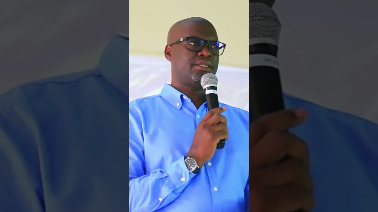 Haut-Katanga : le Gouverneur Jacques Kyabula a c&eacute;l&eacute;br&eacute; No&euml;l &agrave; Lukuni avec les enfants abandonn&eacute;s.