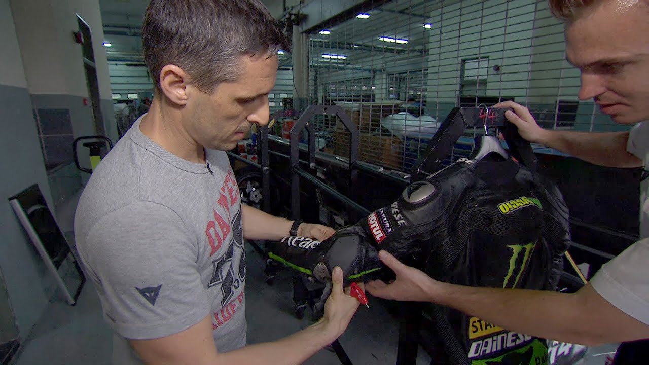 Espargaro explains how to get your elbow down