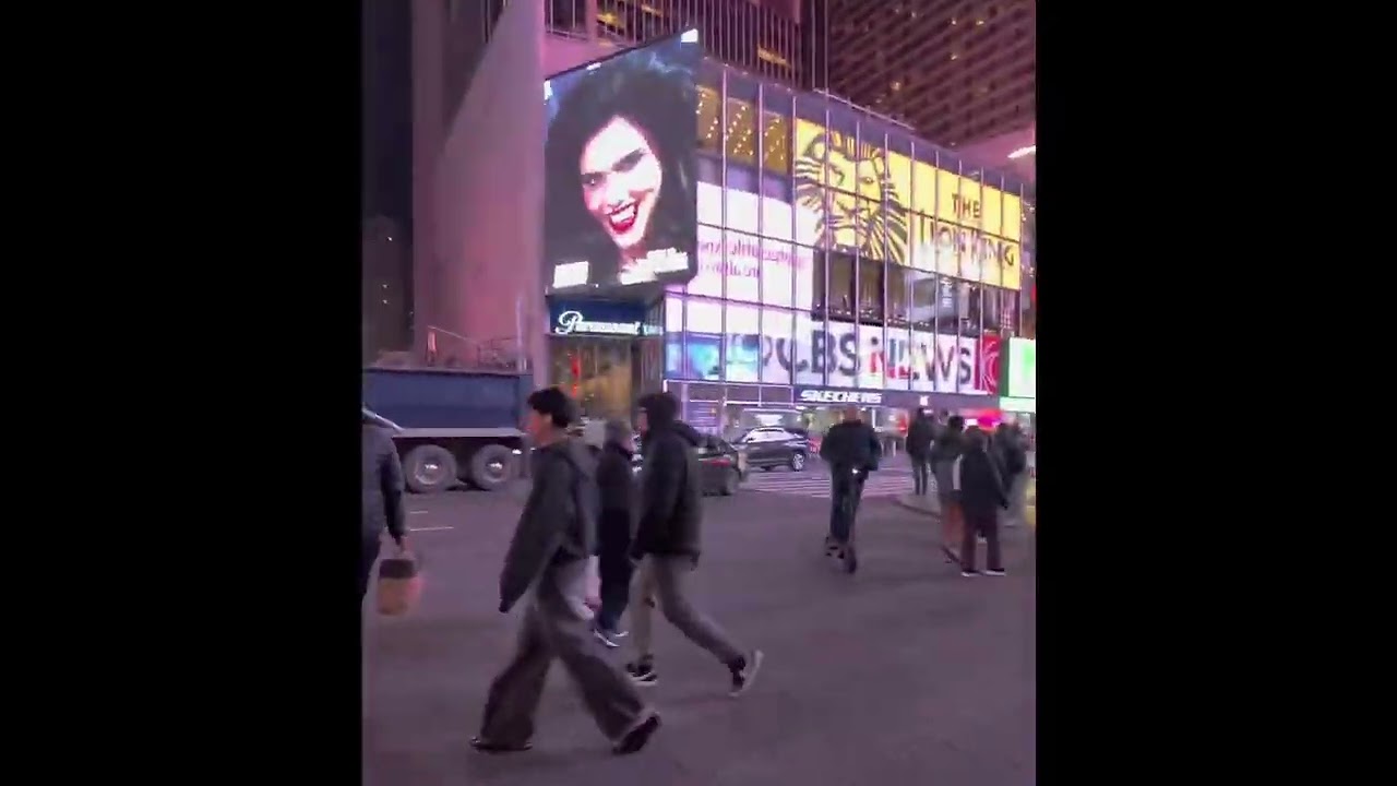🌆 Walking Through Times Square NYC  🇺🇸 | #POV with #metaglasses #timessquare #newyork #povtravel 