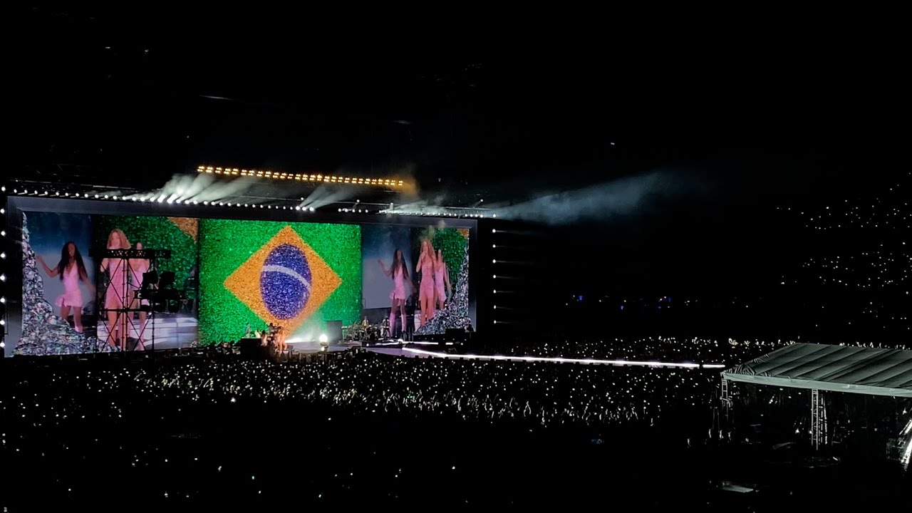 Shakira - Abertura + Fuerte + Girl Like Me - São Paulo (13/02) 4K