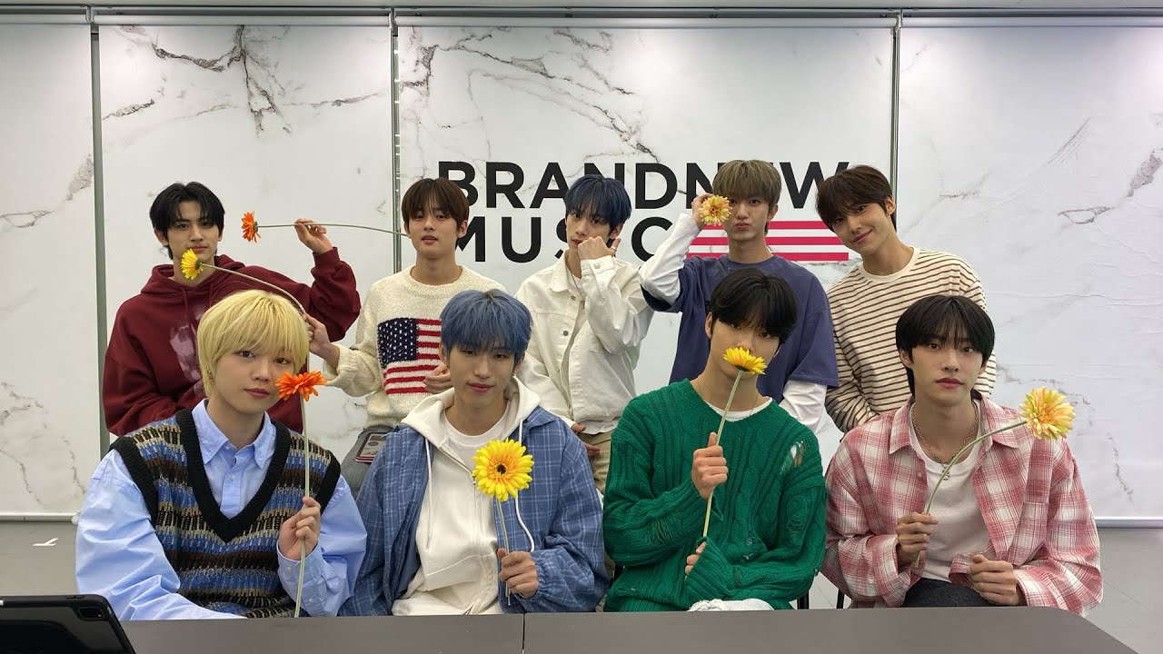 YOUNITE 2nd Anniversary