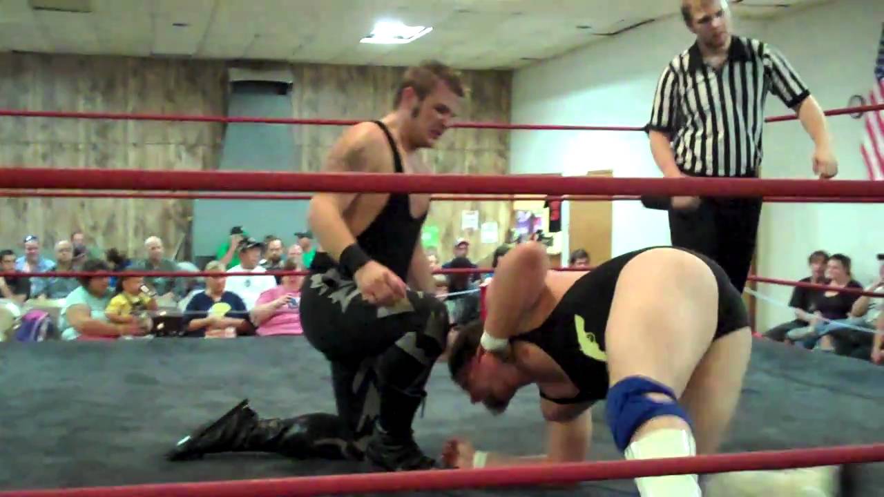 Damien Thorne vs. Gunner Franks
