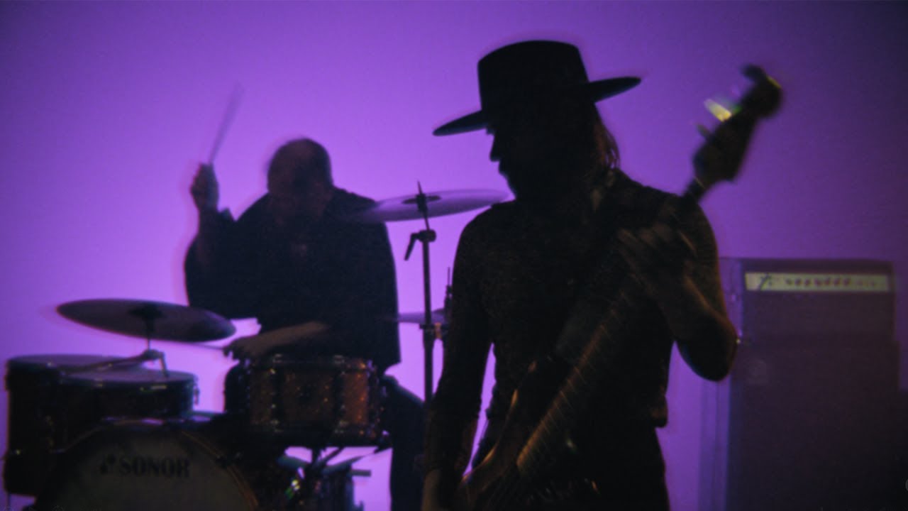 KADAVAR - LIES (OFFICIAL VIDEO)