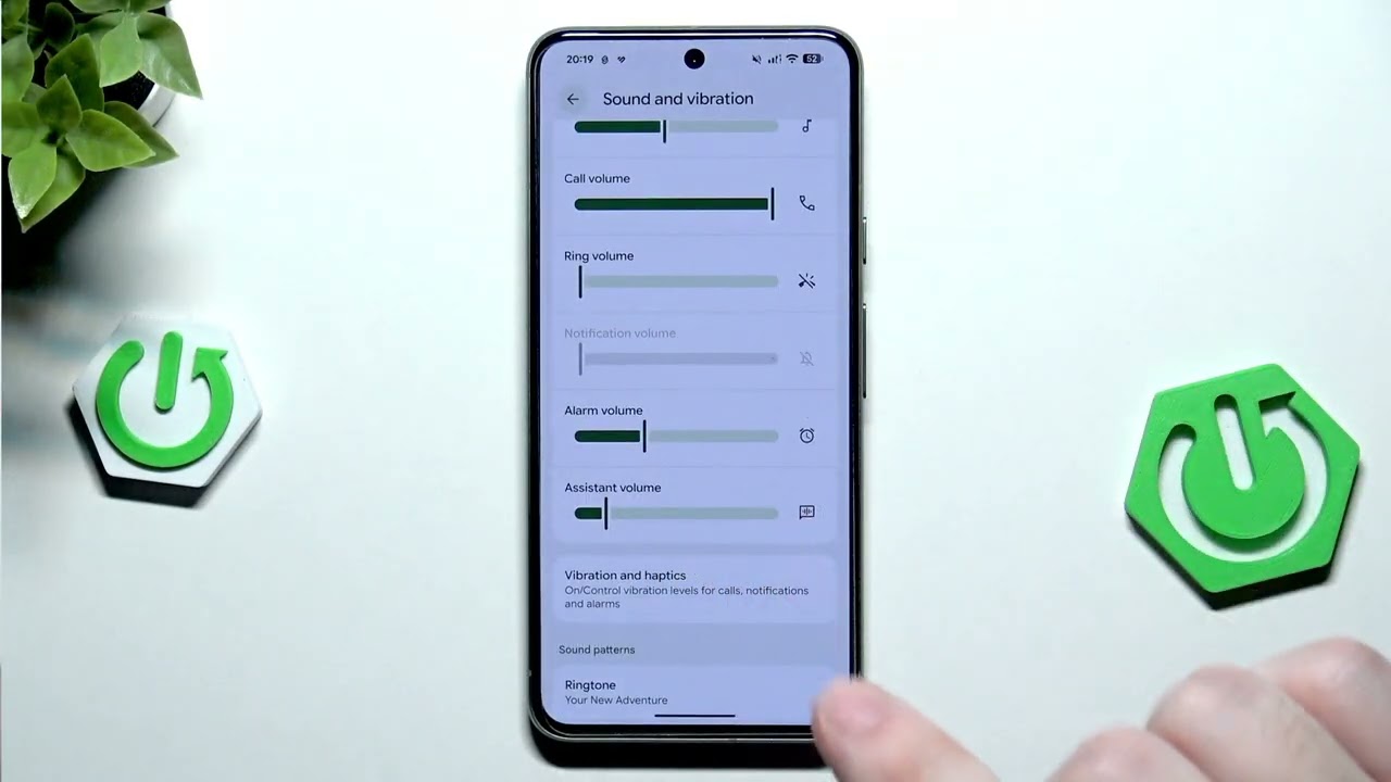 Как настроить отдельную громкость помощника на Android 17 (Pixel 8)