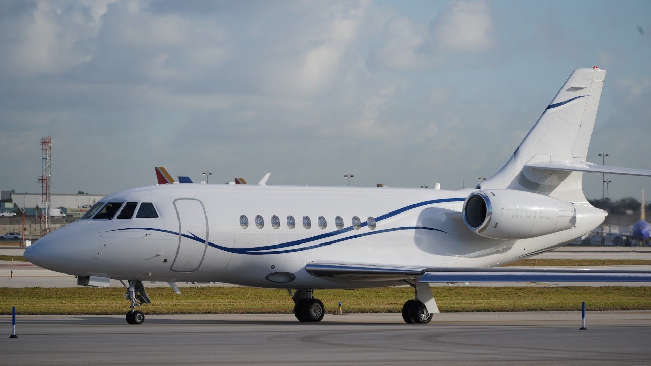 Close Up Private Jet Action (4k) | Fort Lauderdale-Hollywood Airport | Plane Spotting