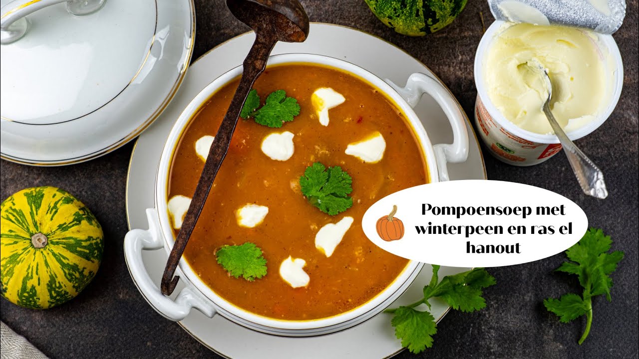 Pompoensoep met winterpeen, ras el hanout en sambal
