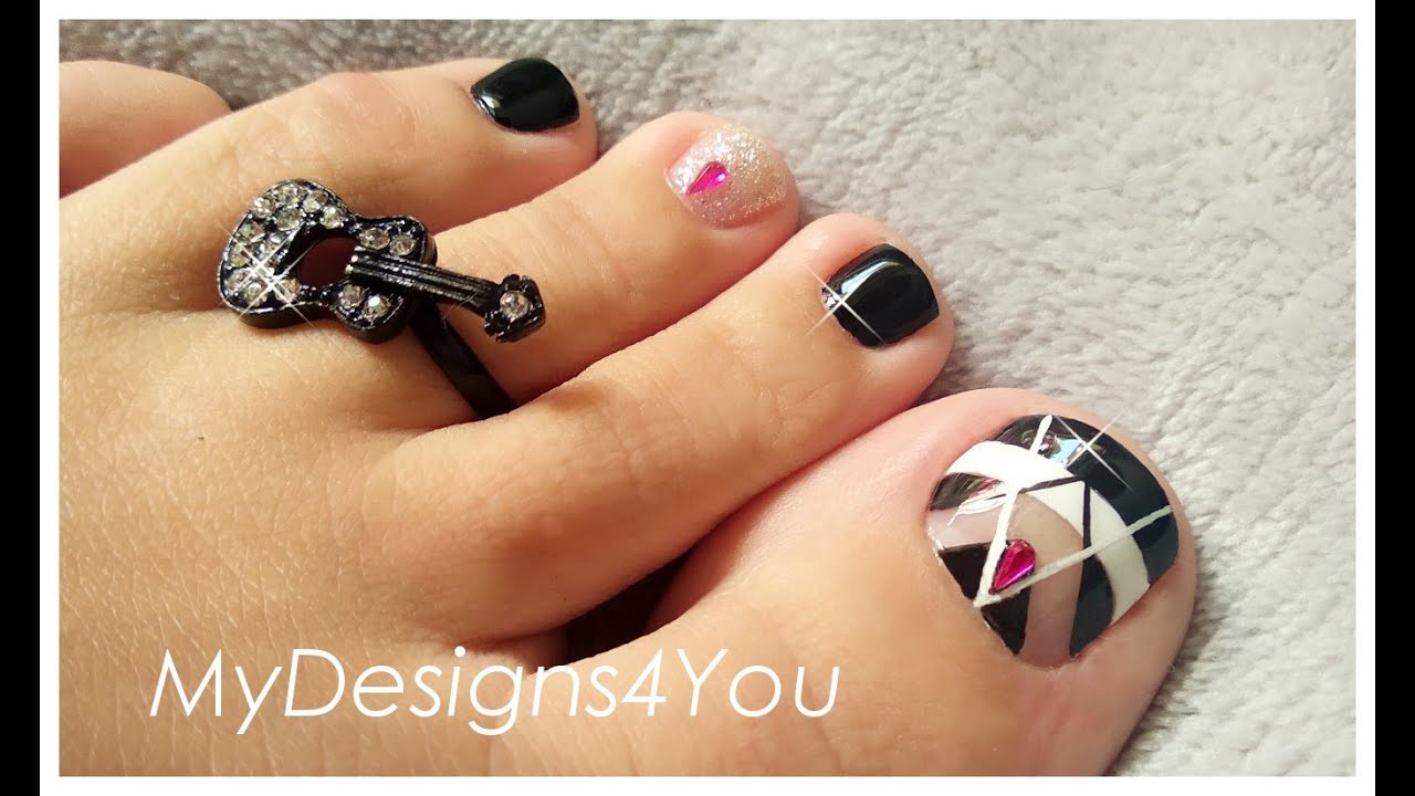 Quick Black & White Toenail Art Design | Abstract Pedicure ♥