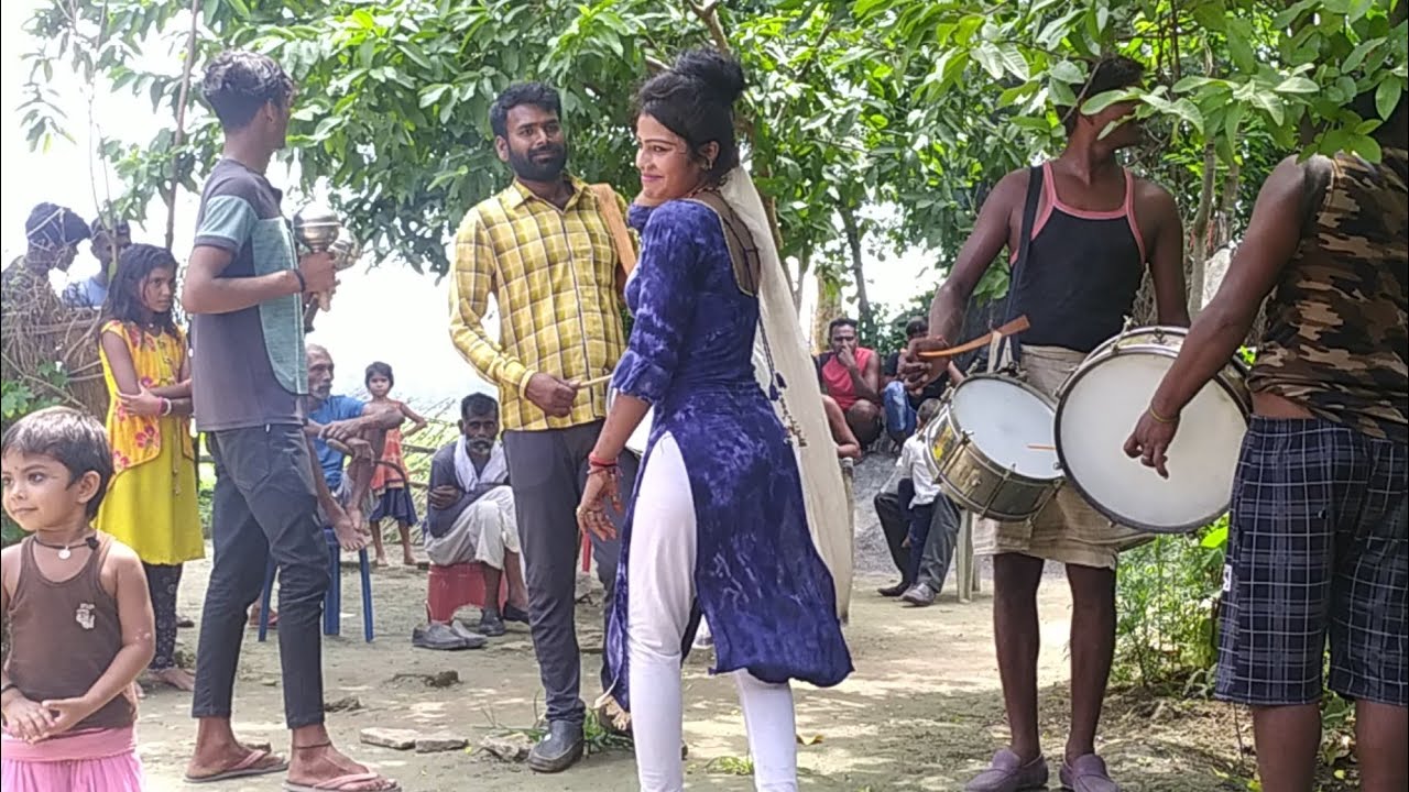 रीवा का सुपरहिट बैंड बाजा डांस देसी बघेली (Praphull Mastigrup) Desi band Baja