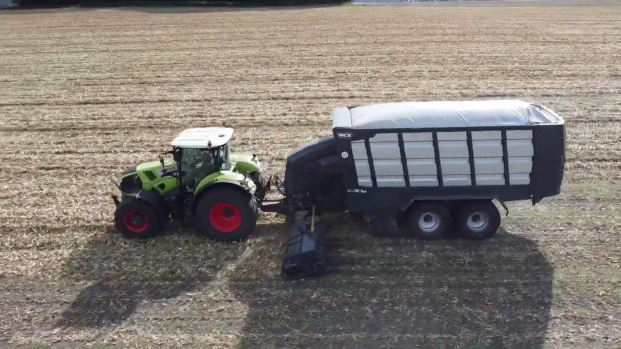 Biomulching and collecting in one pass with the TRILO BISON C30w