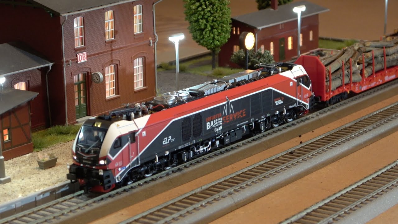 BR 159 von Sudexpress in H0 - EBS Eurodual 159 227-8 mit Holzzug