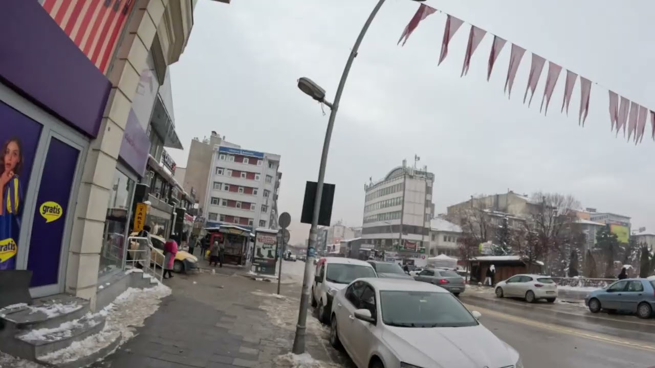 Soğuğun Şehri, Erzurum Cumhuriyet Caddesi Yürüyüşü | Zamanvarken