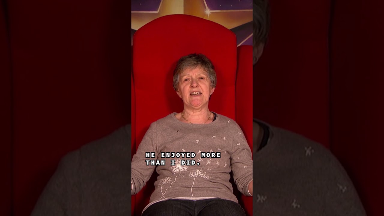 Russell Crowe vs The Red Chair 😅