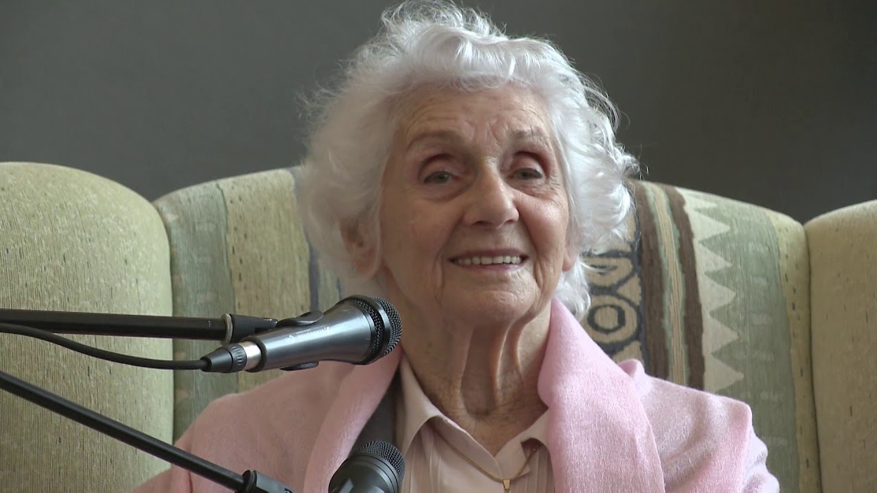 Éva Fahidi im Gymnasium am Markt in Bünde