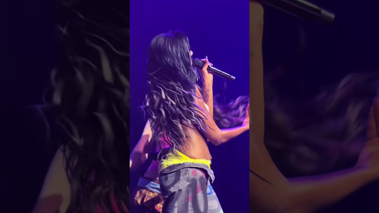 KATSEYE singing &ldquo; Touch &rdquo; solo part Live | @ Melbourne Performance Show 💜✨💫🩷